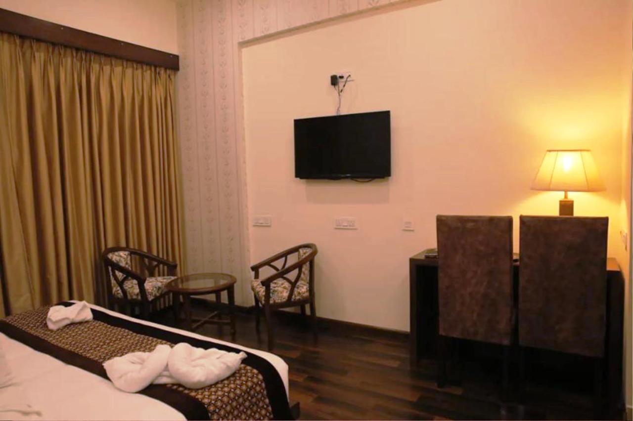 Hotel Citi Inn Grande Zirakpur 외부 사진