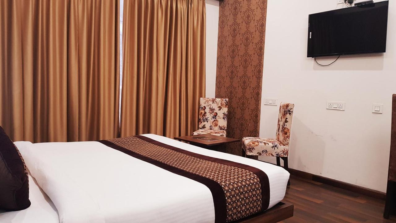 Hotel Citi Inn Grande Zirakpur 외부 사진
