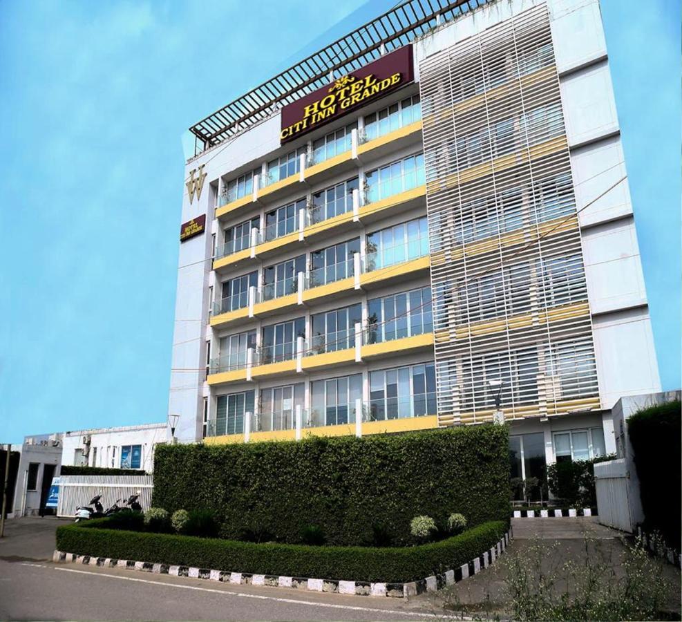 Hotel Citi Inn Grande Zirakpur 외부 사진