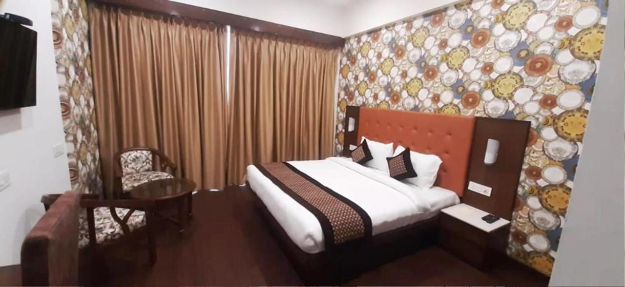 Hotel Citi Inn Grande Zirakpur 외부 사진